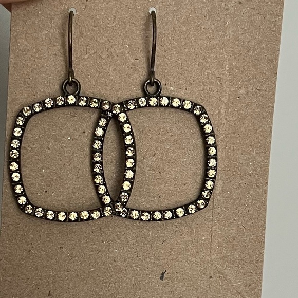 Jewelry - Rhinestone Fashion earrings